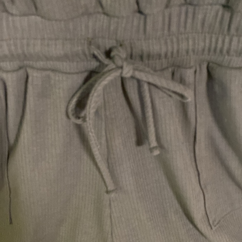 Mi Ami Large Olive Green Romper - Picture 4 of 7
